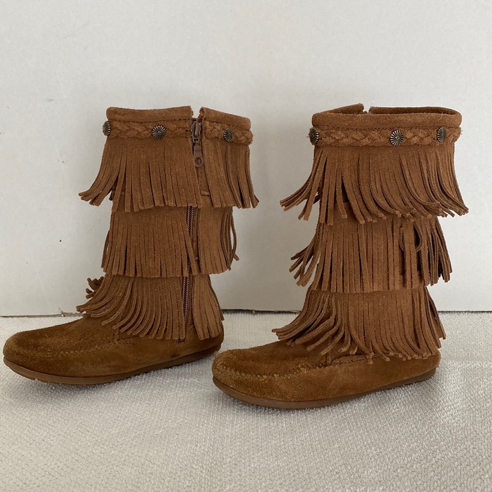 Girls Moccasin Boots - size 1